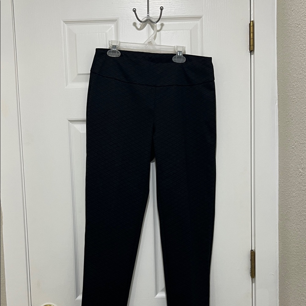 Zac & Rachel Black Textured Ponte Skinny Pants. - Picture 1 of 5